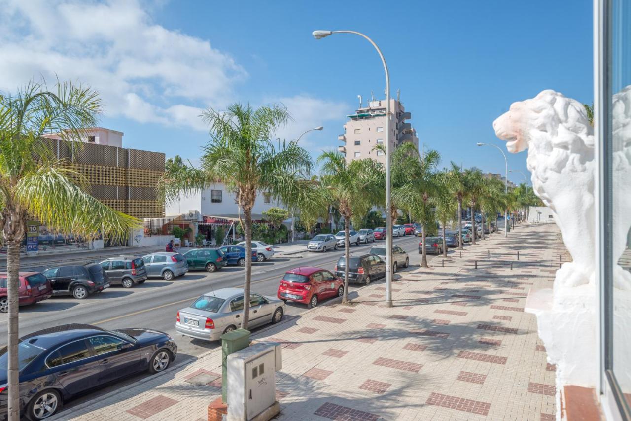 Bianca Chic Studio - Carihuela Beach At 300M Torremolinos Exterior photo