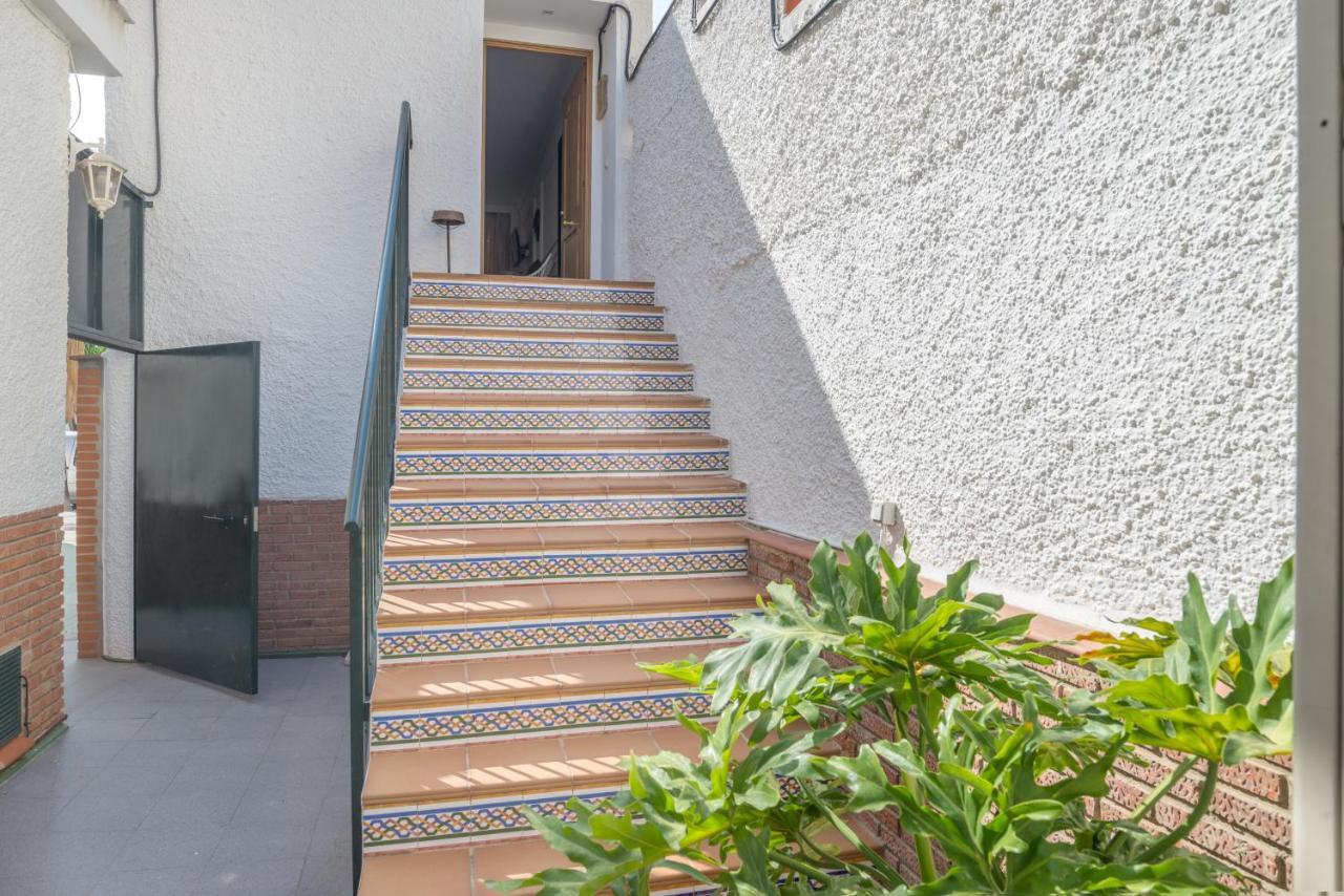Bianca Chic Studio - Carihuela Beach At 300M Torremolinos Exterior photo